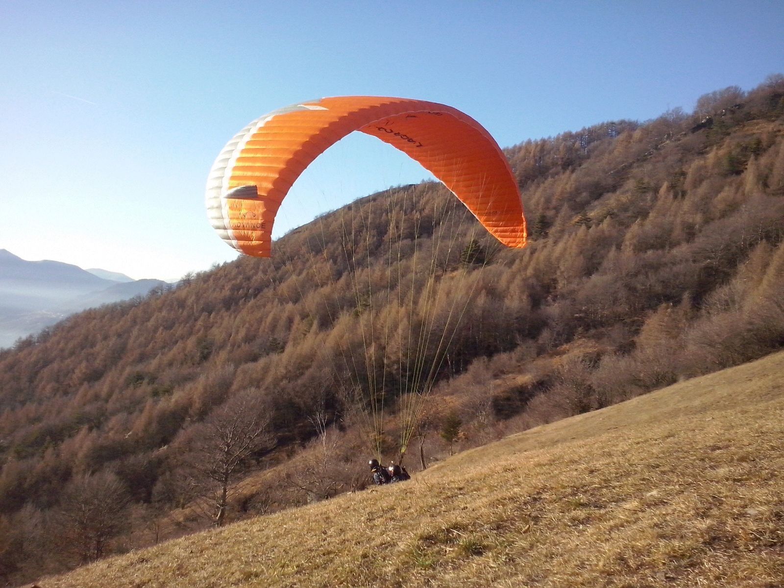 iseo-lake-paragliding-1600rd00241