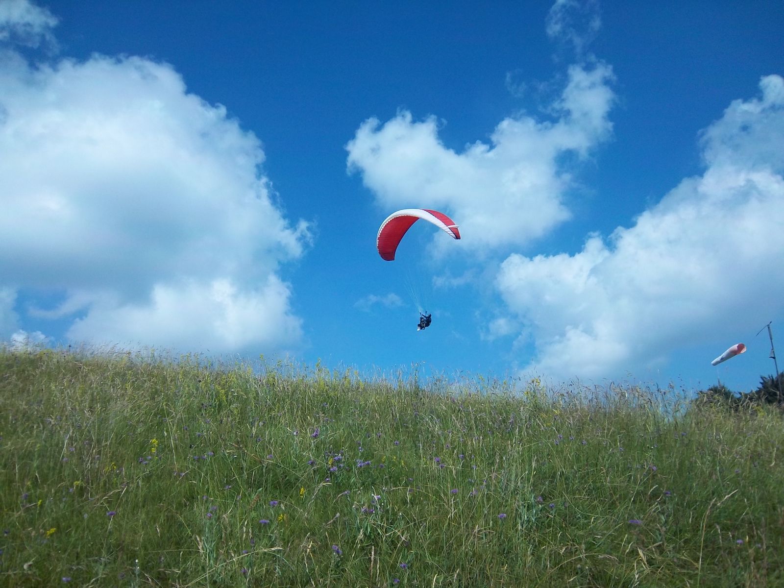 iseo-lake-paragliding-1600rd00268